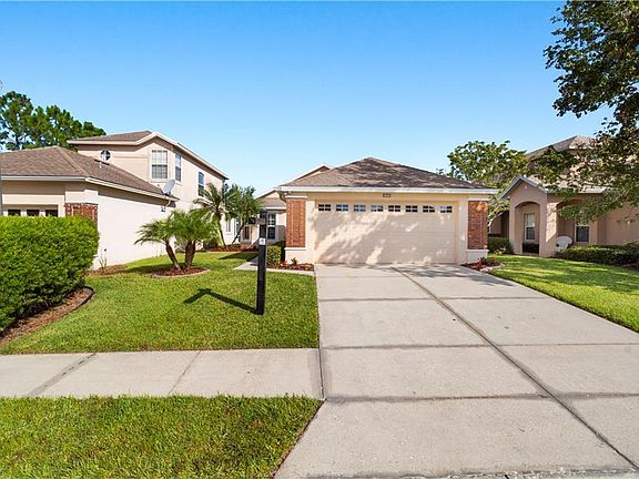 3rd image of 7076 Lake Eaglebrooke Way