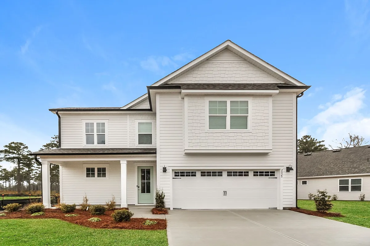 Building Photo - 2028 Cypress Hill Dr SE