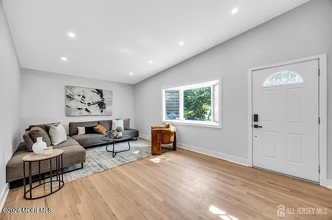210 Parkview Ter — Photo 10