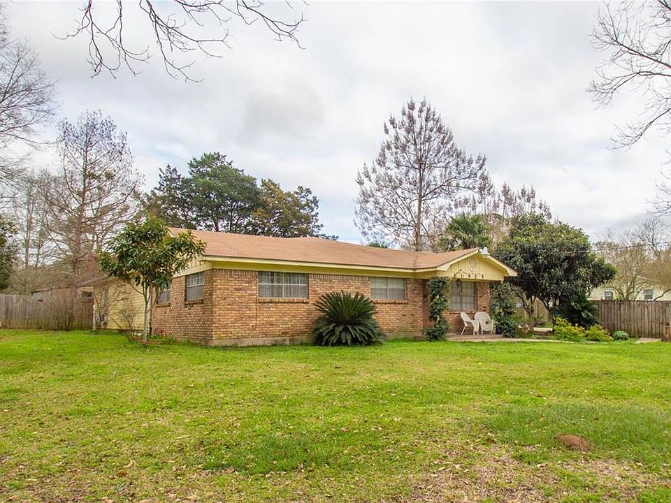 1st image of 10925 Lakeland Dr