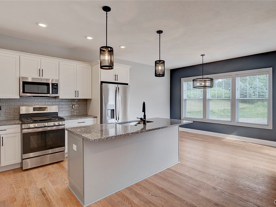 123 Shaker Hts, Camillus, NY 13031 Zillow