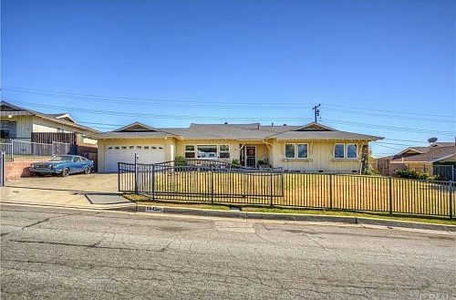 1st image of 5645 N Edgemont Dr