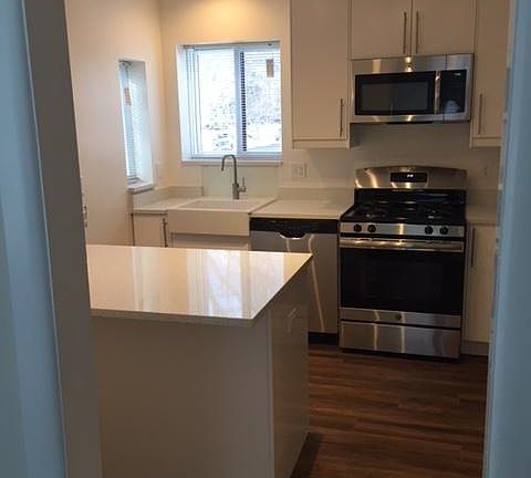 4th image of 1590 Eudora St