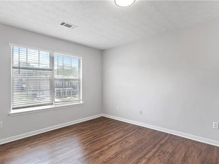 317 Shasta Ln — Photo 32