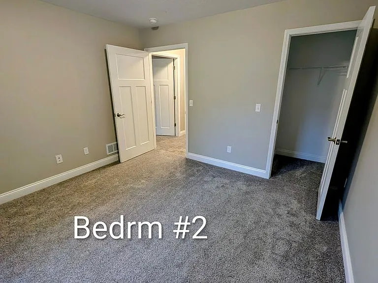 652 Treadway Blvd — Photo 8