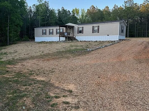 1677 Red Roberts Rd, Fulton, MS 38843