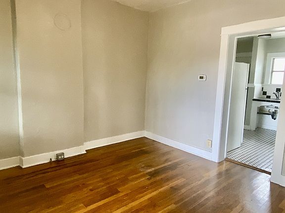 5th image of 302 N Euclid Ave #1