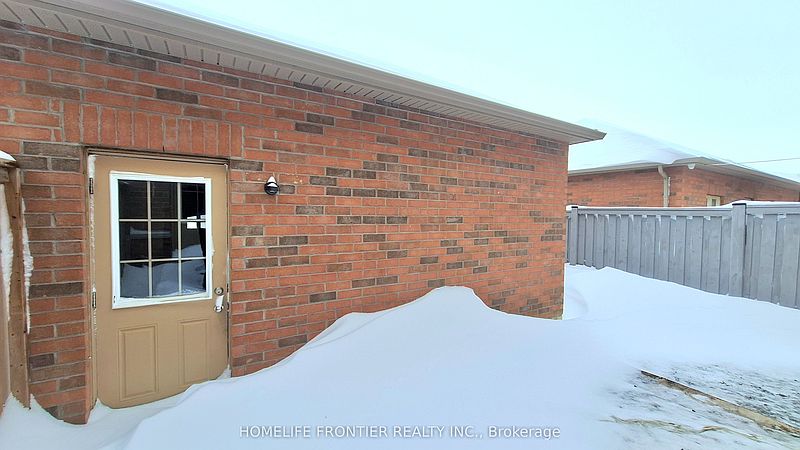 Brampton Townhouse for rent - 4 Bedrooms — photo 34