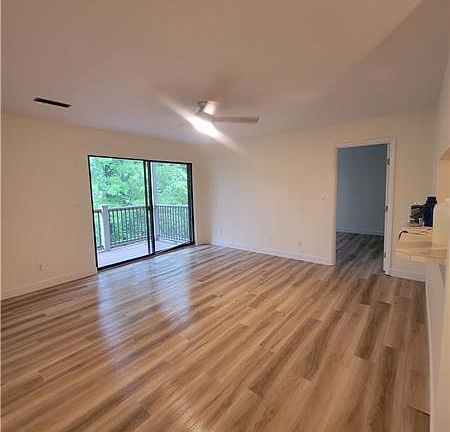 5th image of 50 Woodland Hills Dr Suite 8