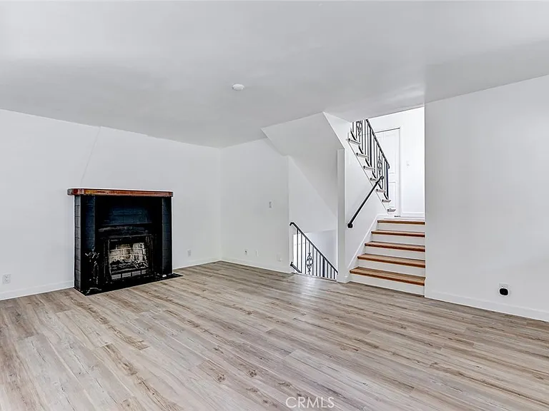 107 S Helberta Ave #4 — Photo 4