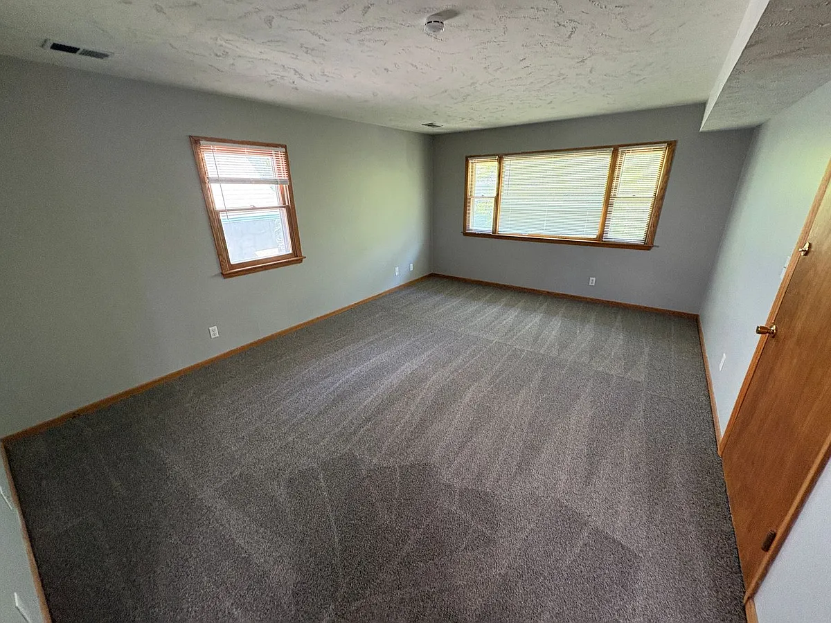Building Photo - 2335 B