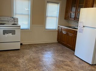 83 River St #83, Moosup, CT 06354