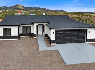 320 S Hoss Rd, Dewey, AZ 86327