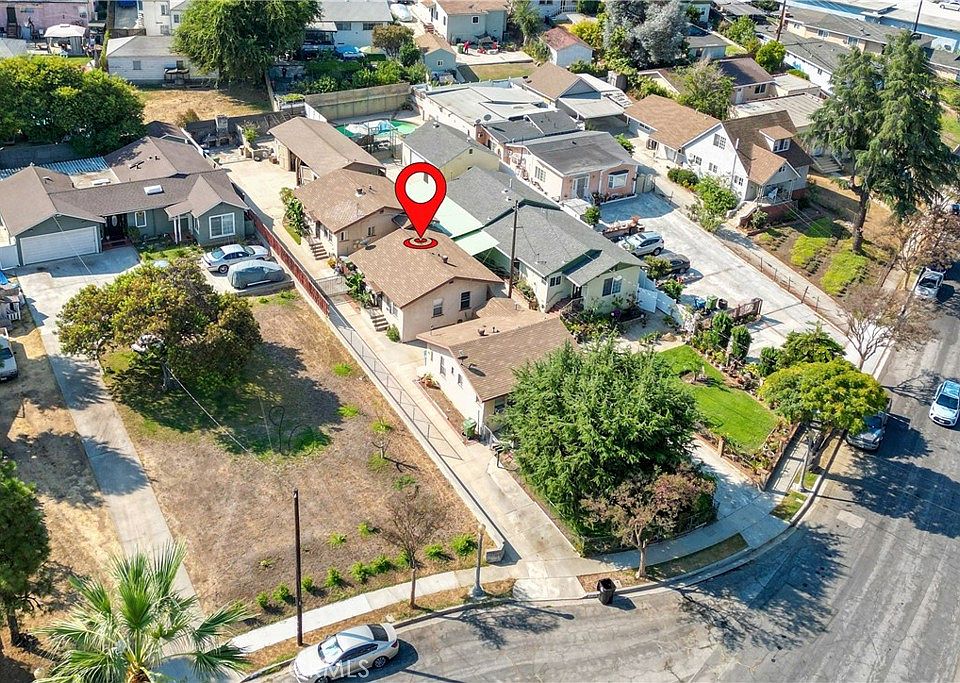 1st image of 2720 Montezuma Ave