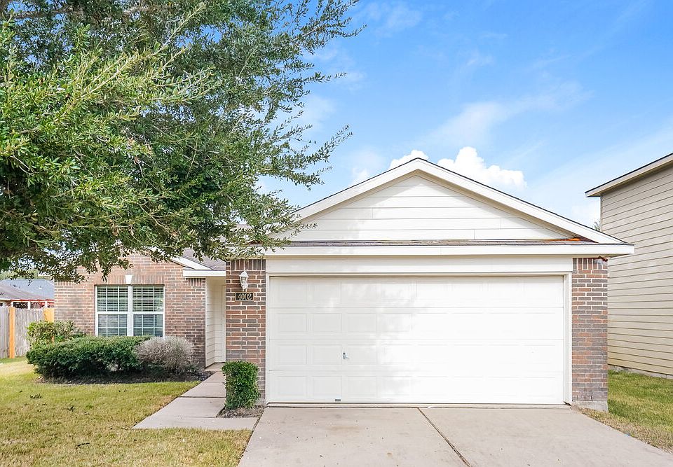 1st image of 4002 Hollow Cove Ln