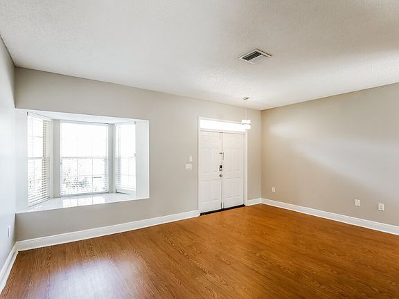 4th image of 9216 SW 213th Ln