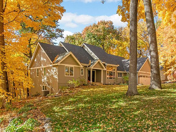 2nd image of 5250 Saint Albans Bay Rd