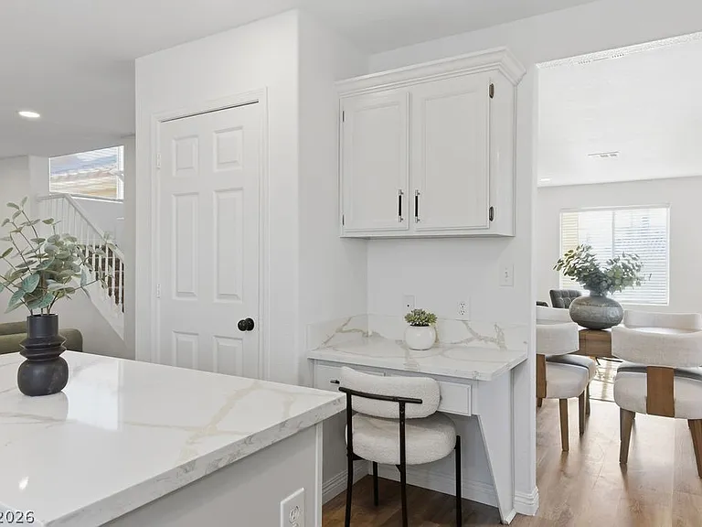 1034 Skysail Dr — Photo 12