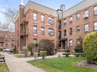 215-12 40th Ave #2D, Bayside, NY