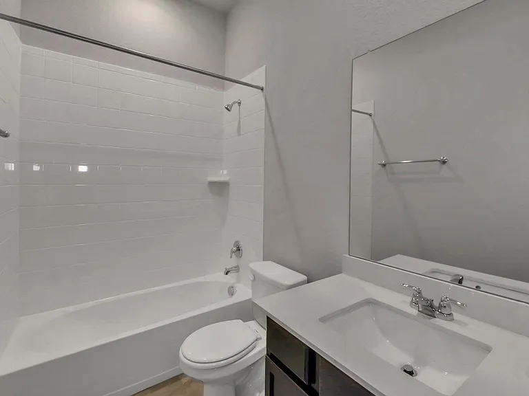 6037 Amalea Ln — Photo 10