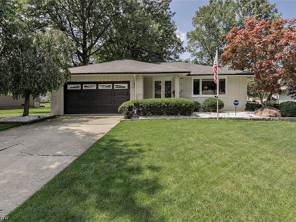 1st image of 622 Gloucester Dr