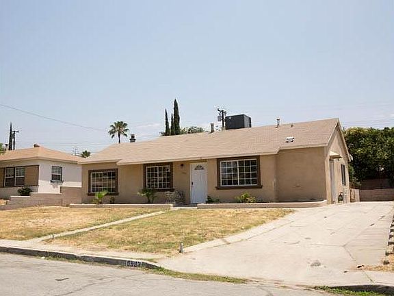 3rd image of 5993 Dogwood St