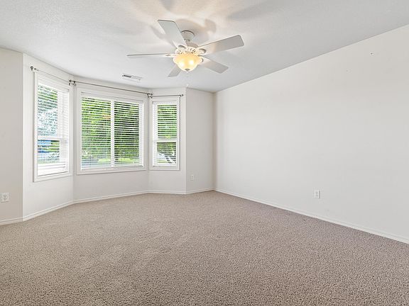 4th image of 6304 Galena St