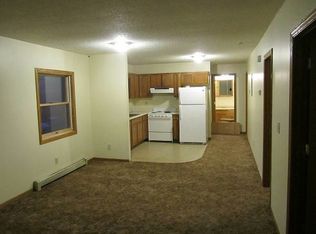 242 E 5th St APT 3, Red Wing, MN 55066