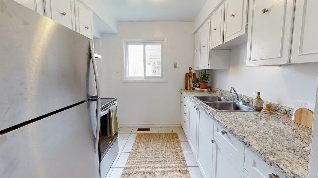 2 bed, $1,895 — Photo 2