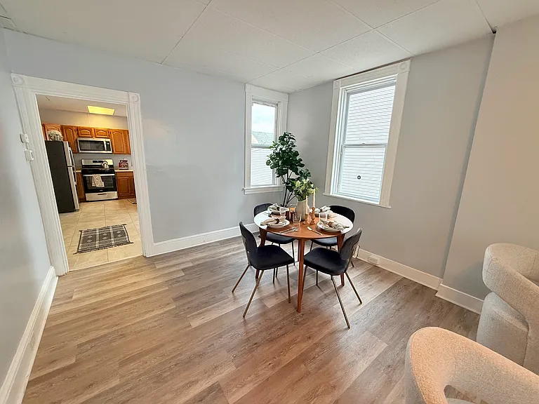 619 Poplar St — Photo 8