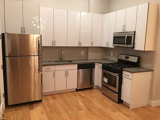 Rented by Mason Group LLC | media 15