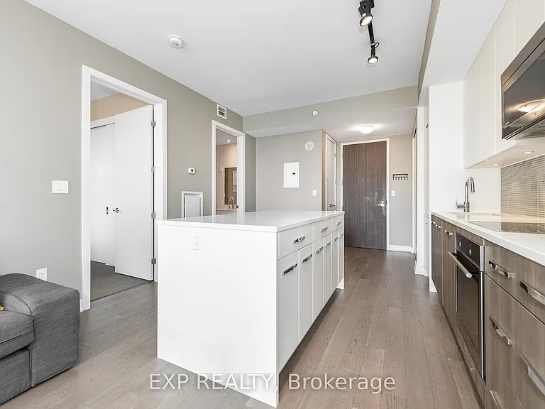 111 Champagne Ave S #1505 — Photo 12
