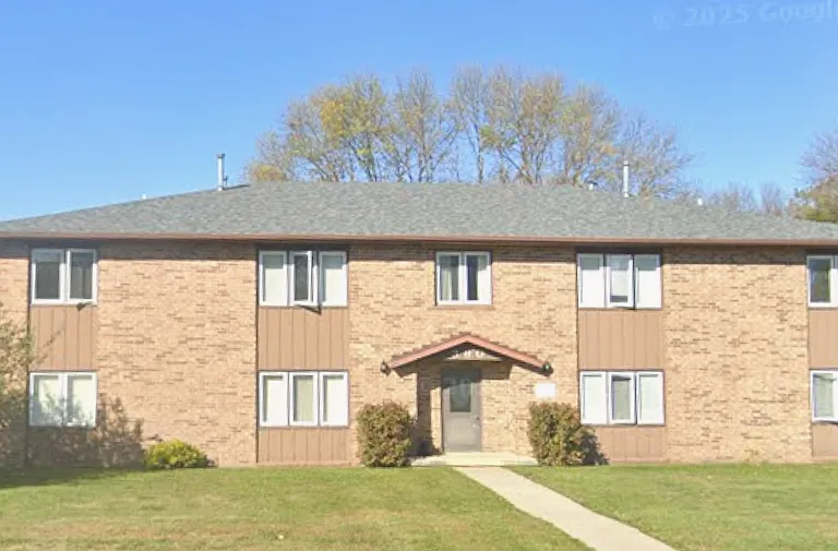 360 S Yorktown Pike #A — Photo 1