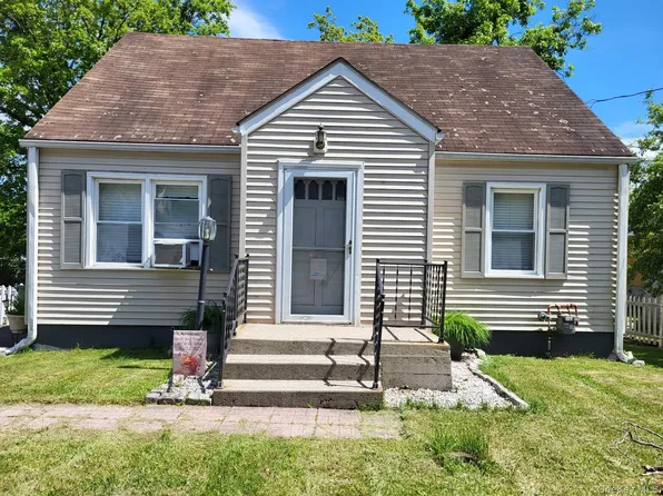 319 Wawayanda Avenue, Middletown, NY 10940