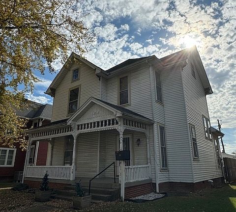 2nd image of 117 W Mechanic St
