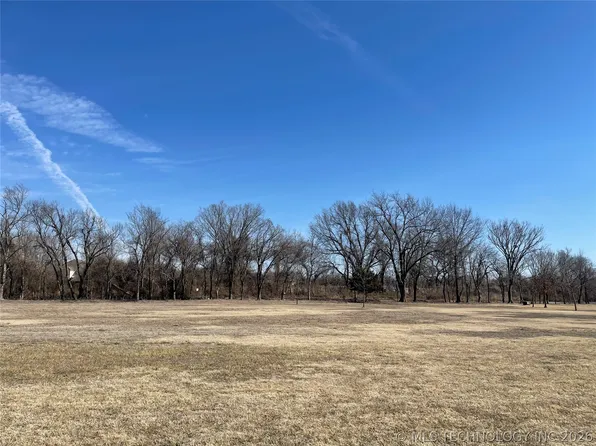 18001 State Highway 51b Hwy, Coweta, OK 74429