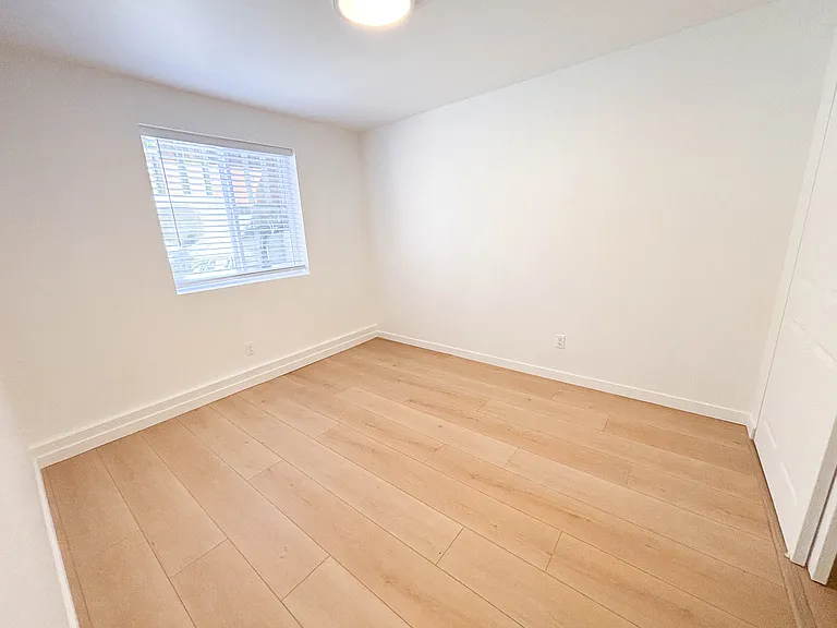 1408 Shafter Ave #C — Photo 6
