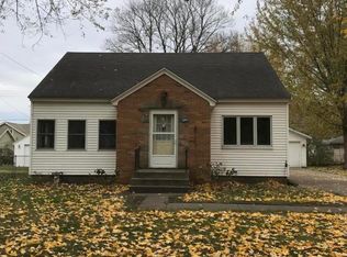 649 E 11th St, Holland, MI 49423
