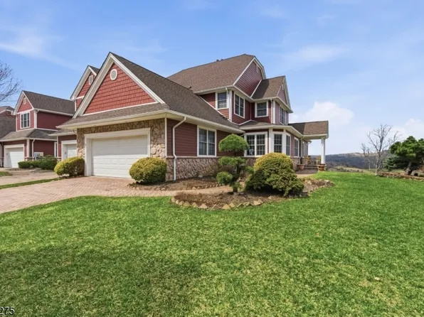 19 Rockhall Ct, Hardyston Twp., NJ 07419