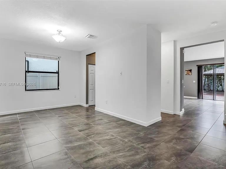 3440 W 100th Ter — Photo 10