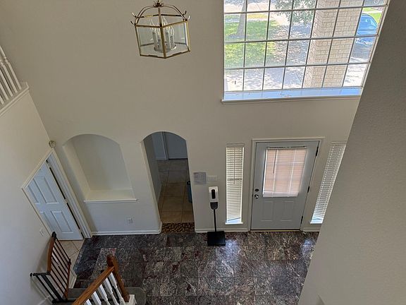 5th image of 14930 Cabin Run Ln