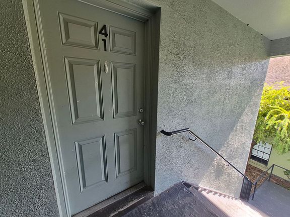 2nd image of 3726 Cleveland Heights Blvd #41