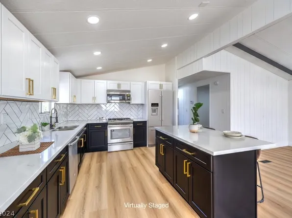 2861 Kolob Ct, Las Vegas, NV 89142