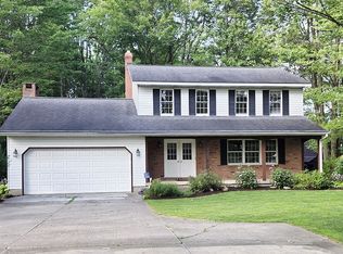 1020 Cornerwood Dr, Jefferson, OH 44047