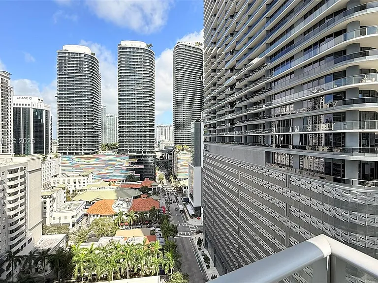 1100 S Miami Ave #1710 — Photo 11