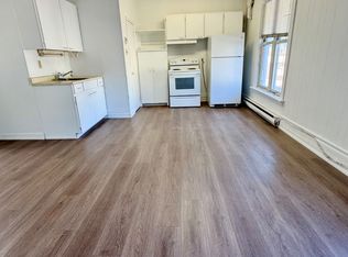 17 Mill St E #A, Halton Hills, ON L7J 1G8