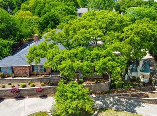 2000 Lakehill Ct, Arlington, TX 76012