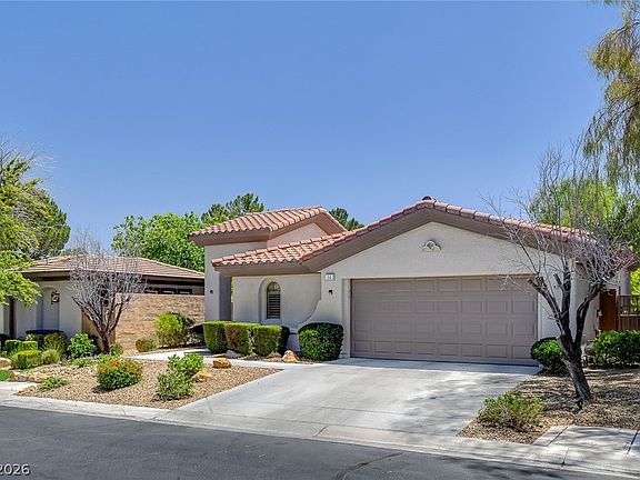 3rd image of 14 Emerald Dunes Cir