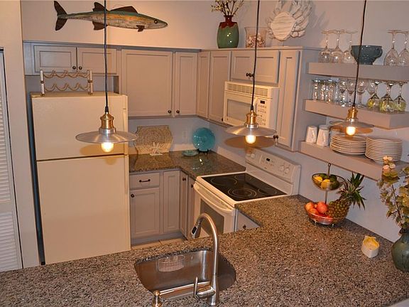 4th image of 300 S Florida Ave APT 400I
