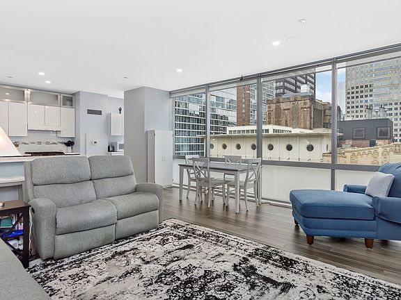 5th image of 8 E Randolph St Unit 1605